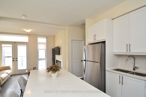 Photo 13 at 8 - 12860 YONGE Street, Oak Ridges, Richmond Hill