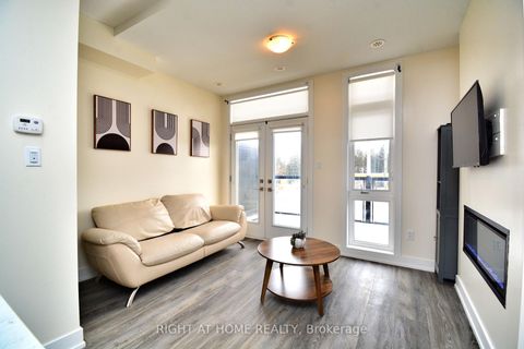 Photo 15 at 8 - 12860 YONGE Street, Oak Ridges, Richmond Hill