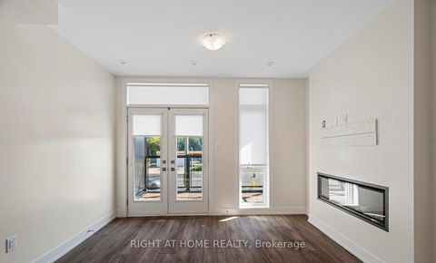 Photo 17 at 8 - 12860 YONGE Street, Oak Ridges, Richmond Hill