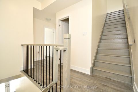 Photo 18 at 8 - 12860 YONGE Street, Oak Ridges, Richmond Hill