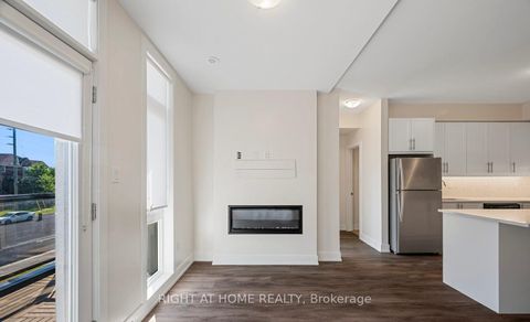 Photo 19 at 8 - 12860 YONGE Street, Oak Ridges, Richmond Hill