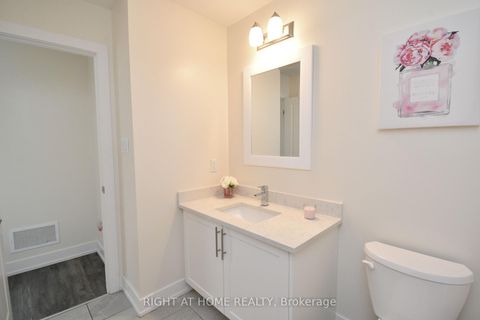 Photo 22 at 8 - 12860 YONGE Street, Oak Ridges, Richmond Hill