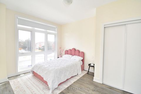 Photo 26 at 8 - 12860 YONGE Street, Oak Ridges, Richmond Hill