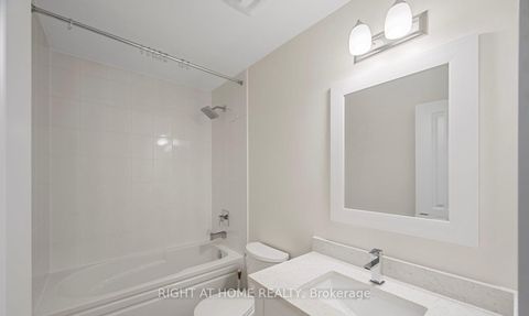 Photo 29 at 8 - 12860 YONGE Street, Oak Ridges, Richmond Hill