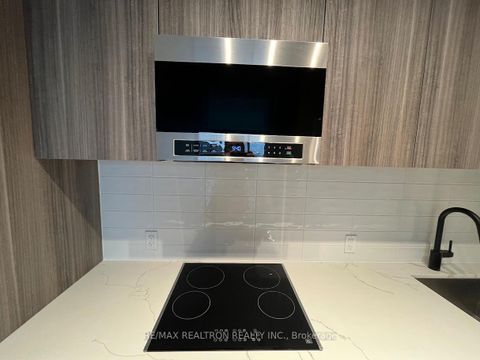 Photo 6 at 1709 - 117 Broadway Avenue, Mount Pleasant West, Toronto