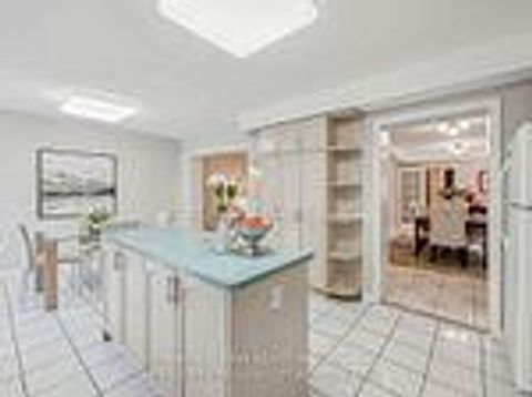 Photo 19 at 214 B0RROWS ST Street W, Lakeview Estates, Vaughan