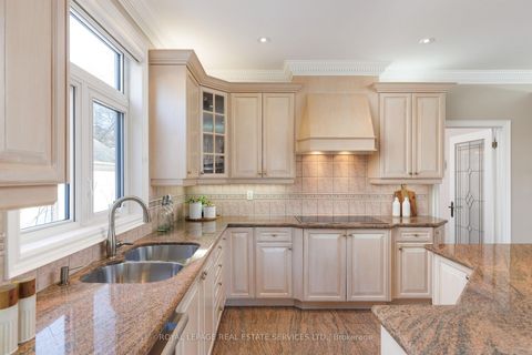 Photo 13 at 64 Yorkleigh Avenue, Humber Heights, Toronto