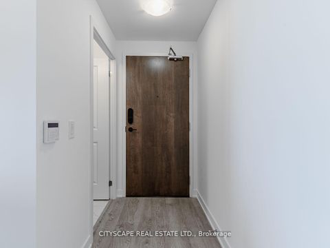 Photo 10 at 405 - 120 Eagle Rock Way, Rural Vaughan, Vaughan