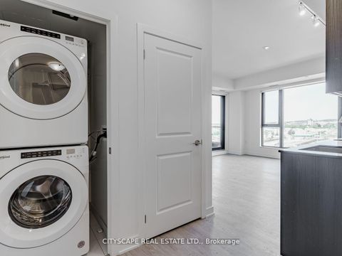 Photo 12 at 405 - 120 Eagle Rock Way, Rural Vaughan, Vaughan