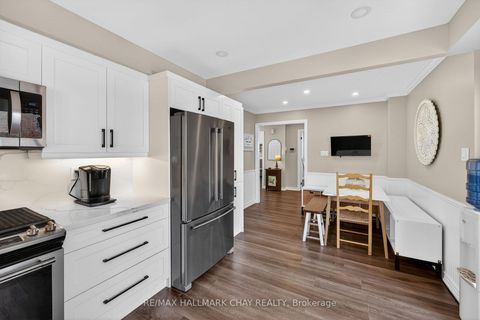 Photo 8 at 58 James Street, Ardagh, Barrie