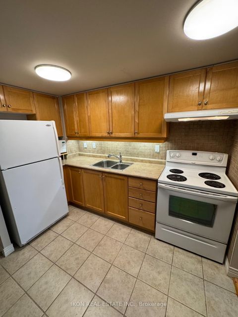 Photo 18 at 615 - 100 Scottfield Drive, Agincourt North, Toronto