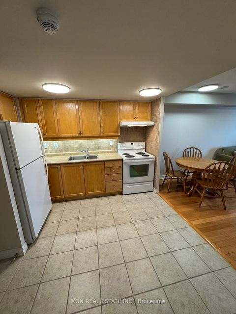 Photo 19 at 615 - 100 Scottfield Drive, Agincourt North, Toronto