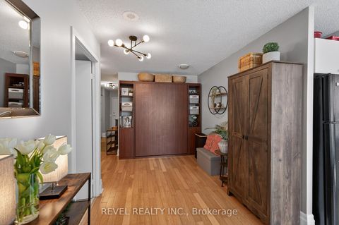 Photo 6 at 603 - 361 Front Street W, Waterfront Communities C1, Toronto