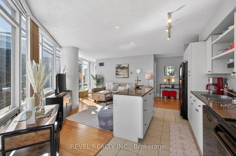 Photo 8 at 603 - 361 Front Street W, Waterfront Communities C1, Toronto