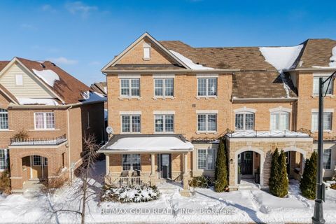 Photo 5 at 201 Barons Street, Kleinburg, Vaughan
