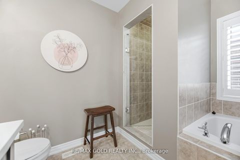 Photo 30 at 201 Barons Street, Kleinburg, Vaughan