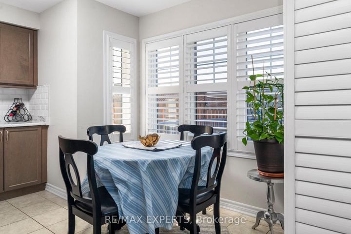 Photo 18 at 56 Donlamont Circle, Northwest Brampton, Brampton