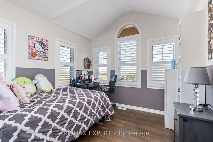 Photo 27 at 56 Donlamont Circle, Northwest Brampton, Brampton