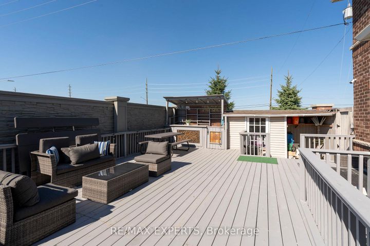 Photo 40 at 56 Donlamont Circle, Northwest Brampton, Brampton