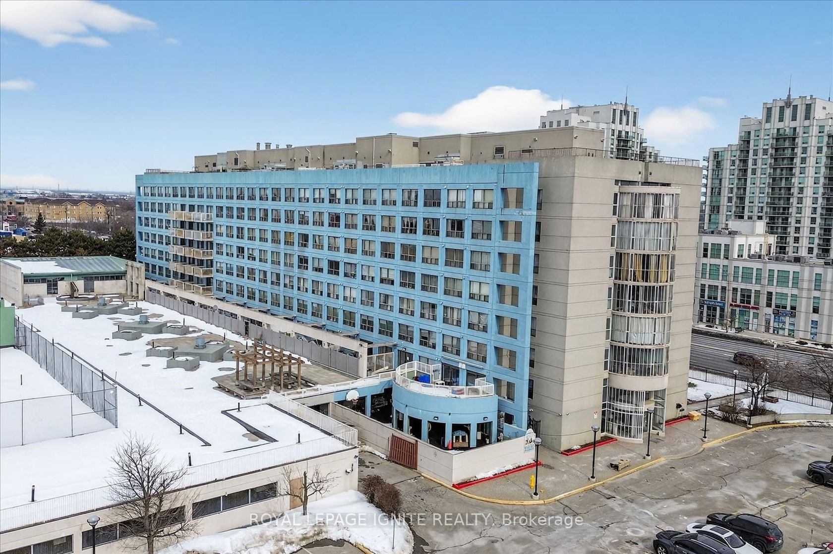 414 - 39 Kimbercroft Court, Malvern West, Toronto 