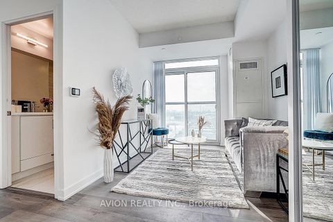 Photo 2 at 619 - 60 Honeycrisp Crescent, Vaughan Corporate Centre, Vaughan