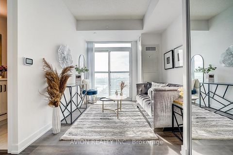 Photo 9 at 619 - 60 Honeycrisp Crescent, Vaughan Corporate Centre, Vaughan