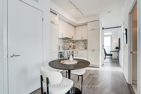Photo 27 at 619 - 60 Honeycrisp Crescent, Vaughan Corporate Centre, Vaughan