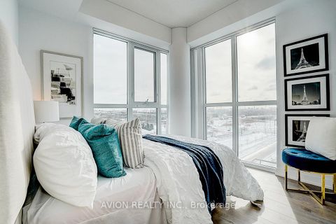 Photo 28 at 619 - 60 Honeycrisp Crescent, Vaughan Corporate Centre, Vaughan