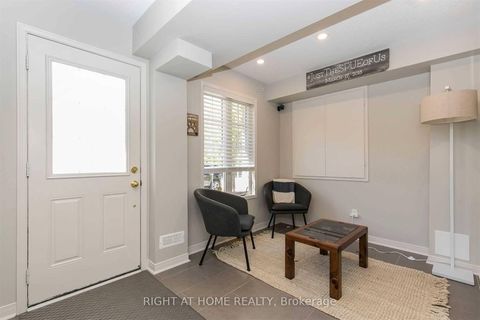 Photo 4 at 41 Ted Wray Circle, CFB, Toronto