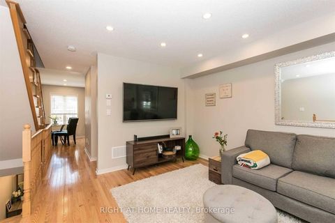 Photo 10 at 41 Ted Wray Circle, CFB, Toronto