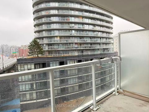 Photo 9 at 710 - 17 Bathurst Street, Waterfront Communities C1, Toronto