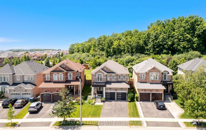 Photo 2 at 105 Olivia Marie Road, Bram West, Brampton