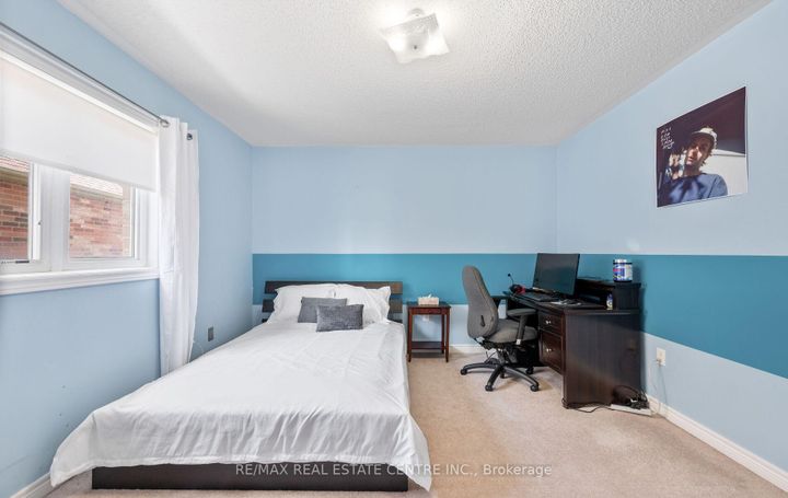 Photo 18 at 105 Olivia Marie Road, Bram West, Brampton