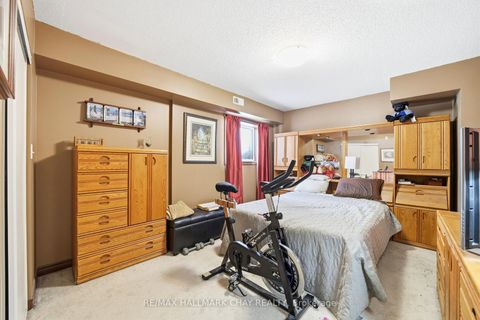 Photo 15 at 1 - 408 Veterans Drive, Holly, Barrie