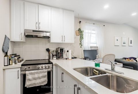 Photo 6 at 878 Kingston Road, Danforth, Toronto