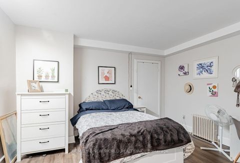 Photo 8 at 878 Kingston Road, Danforth, Toronto