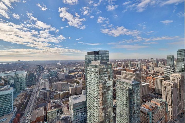 Photo 10 at Ph03 - 15 Grenville Street, Bay Street Corridor, Toronto