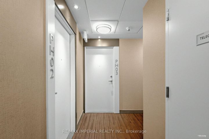 Photo 15 at Ph03 - 15 Grenville Street, Bay Street Corridor, Toronto