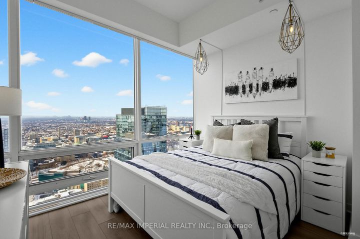 Photo 24 at Ph03 - 15 Grenville Street, Bay Street Corridor, Toronto