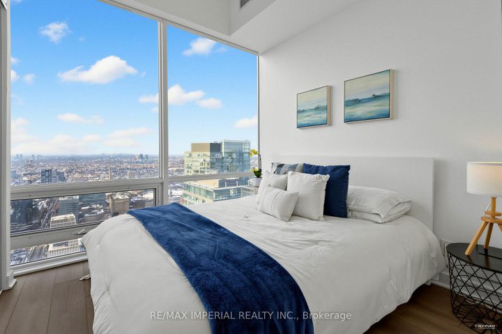 Photo 29 at Ph03 - 15 Grenville Street, Bay Street Corridor, Toronto