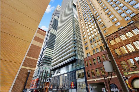 Photo 1 at Ph03 - 15 Grenville Street, Bay Street Corridor, Toronto