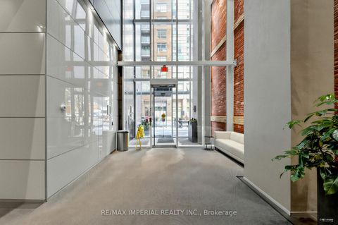 Photo 6 at Ph03 - 15 Grenville Street, Bay Street Corridor, Toronto