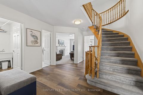 Photo 2 at 400 Cundles Road W, Northwest, Barrie