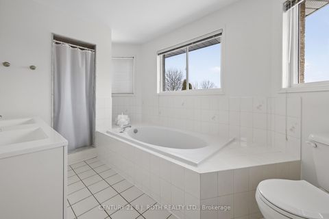 Photo 14 at 400 Cundles Road W, Northwest, Barrie