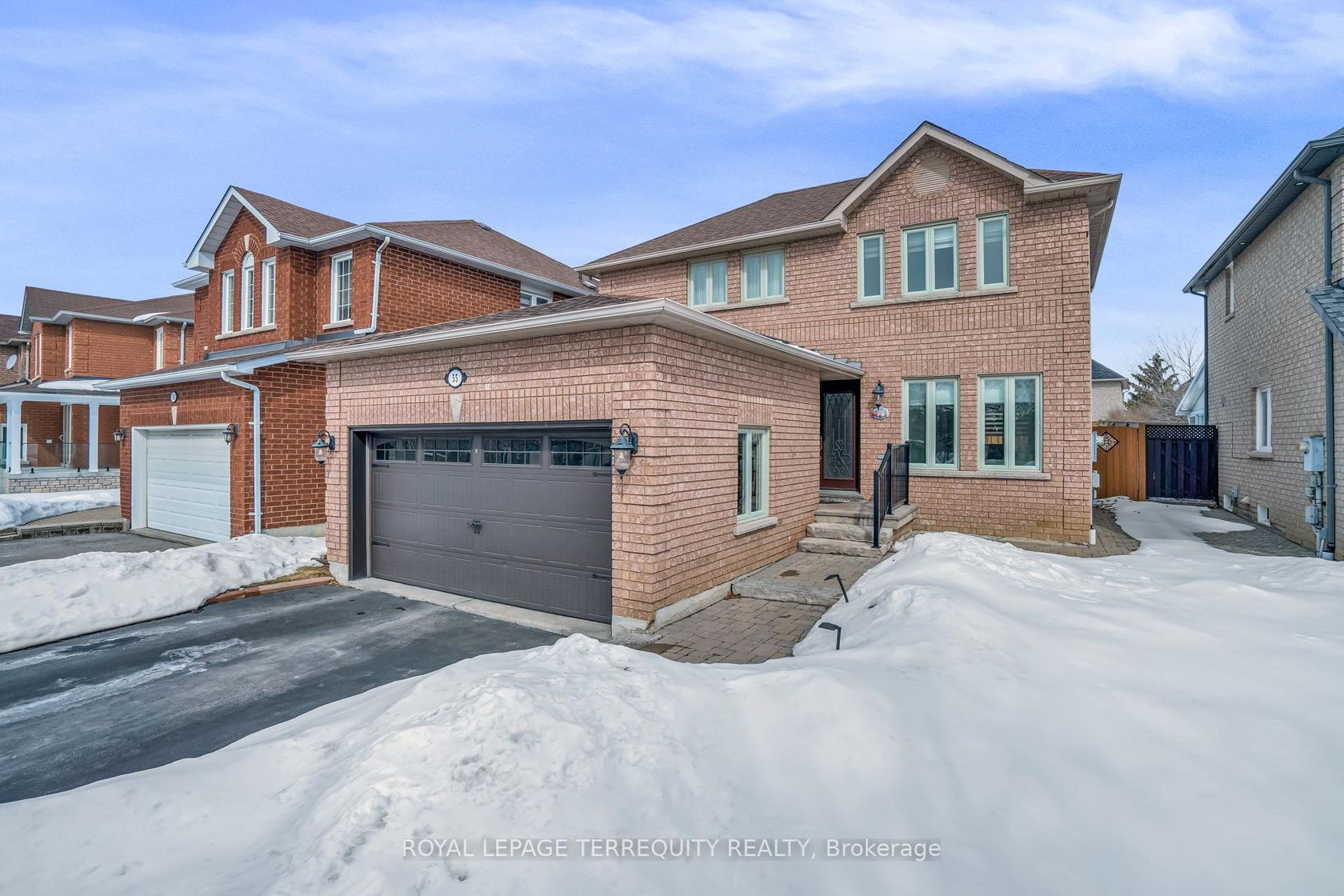 55 Grampian Avenue, Maple, Vaughan photo number 2