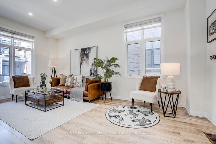 Photo 6 at 14 Kahshe Lane, Rural Richmond Hill, Richmond Hill