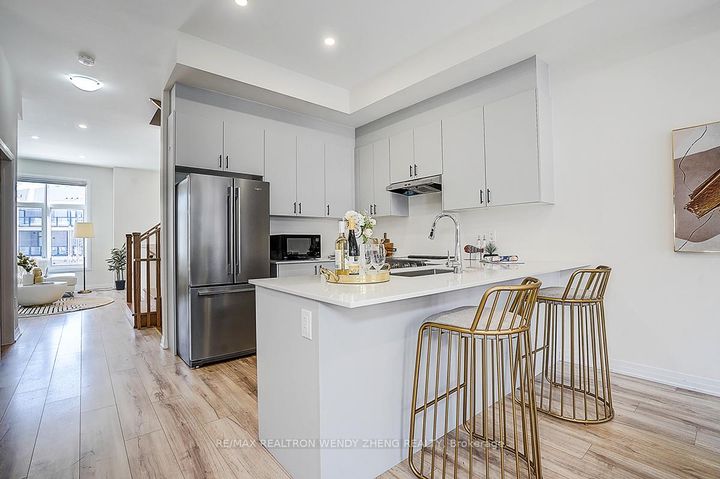 Photo 16 at 14 Kahshe Lane, Rural Richmond Hill, Richmond Hill