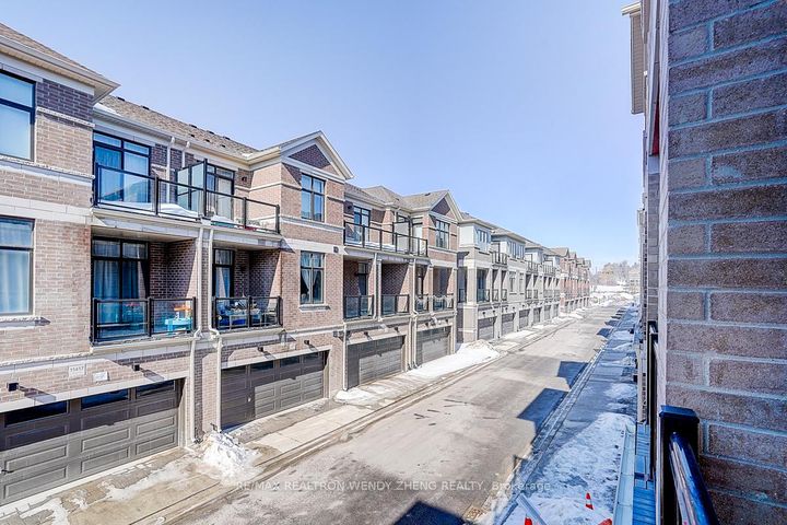 Photo 21 at 14 Kahshe Lane, Rural Richmond Hill, Richmond Hill