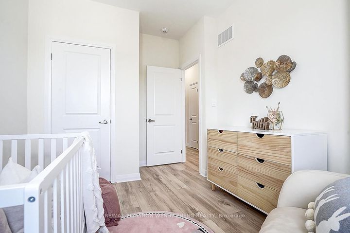 Photo 33 at 14 Kahshe Lane, Rural Richmond Hill, Richmond Hill