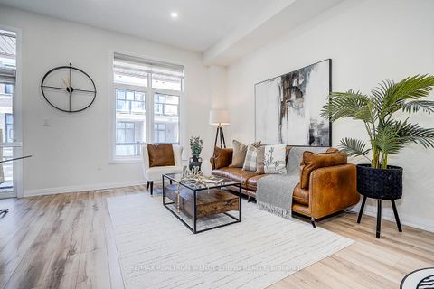 Photo 7 at 14 Kahshe Lane, Rural Richmond Hill, Richmond Hill